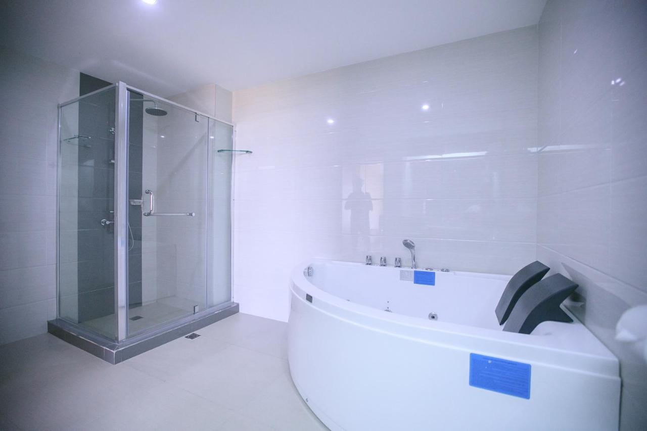 La Maja Rica Hotel Tarlac City Dış mekan fotoğraf